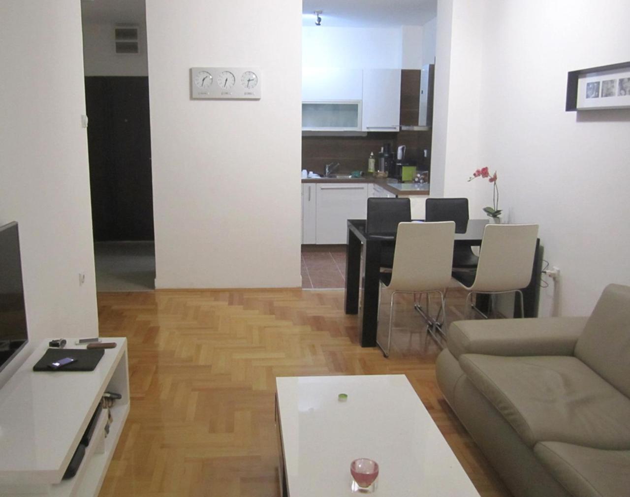 65 Square Meters Designer Apartment In Heart Of City - River View ! Park For Free Ниш Экстерьер фото