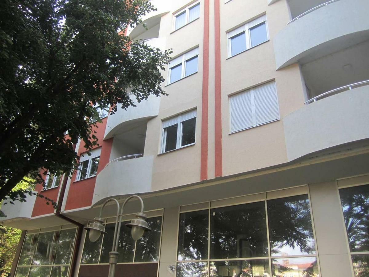 65 Square Meters Designer Apartment In Heart Of City - River View ! Park For Free Ниш Экстерьер фото